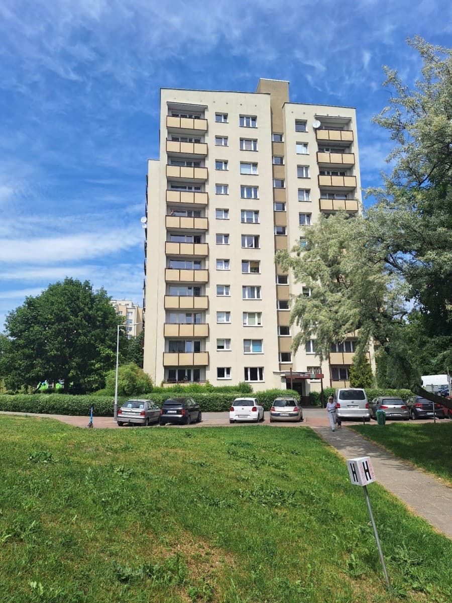 Spacious family-friendly apartment in Bemowo – 2