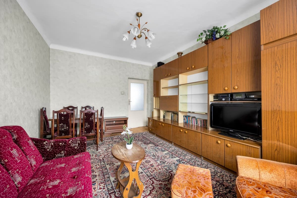 Spacious 2-room apartment in green Saska Kępa – 3