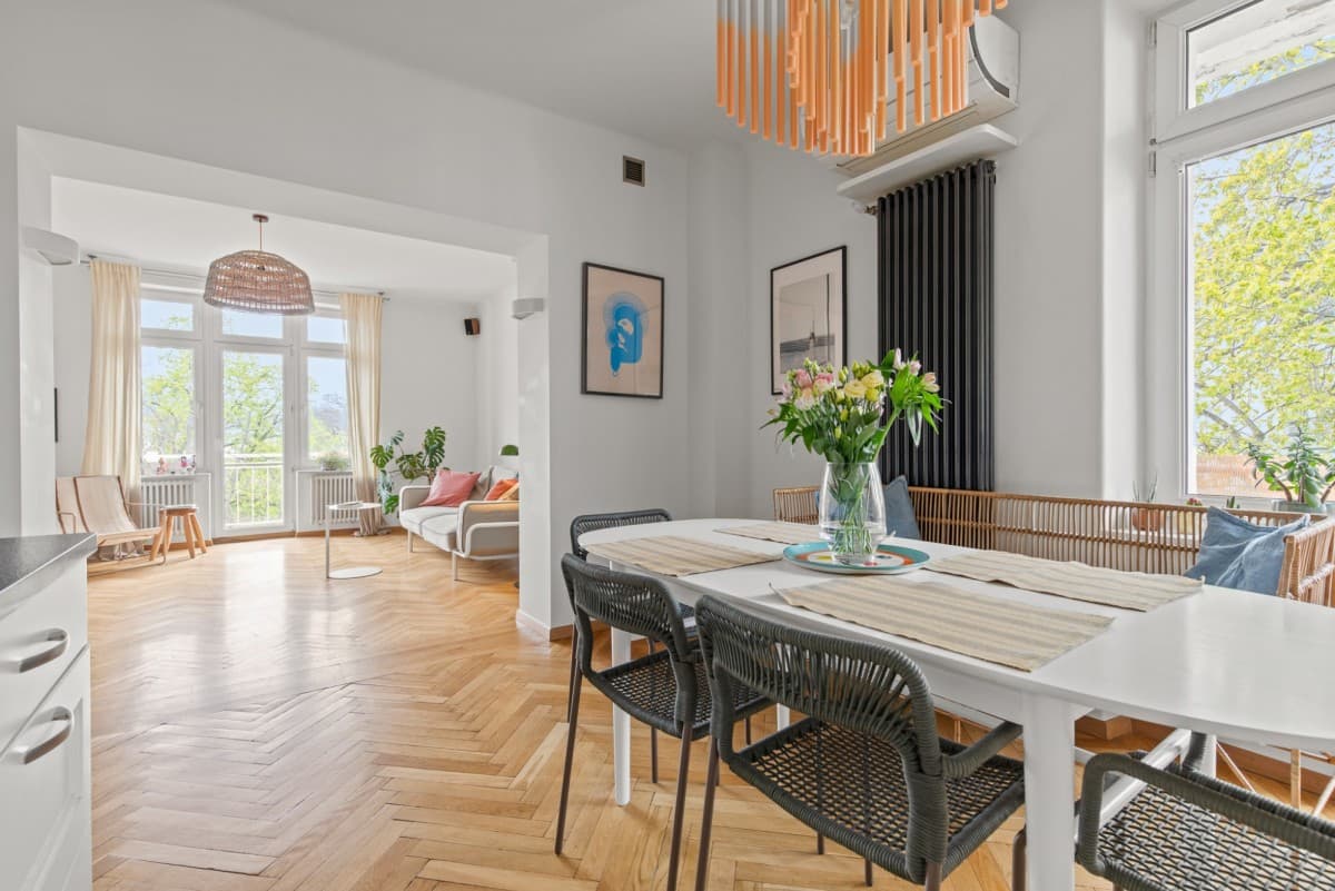 Spacious 107m2 apartment near Żywiciela Park – 2