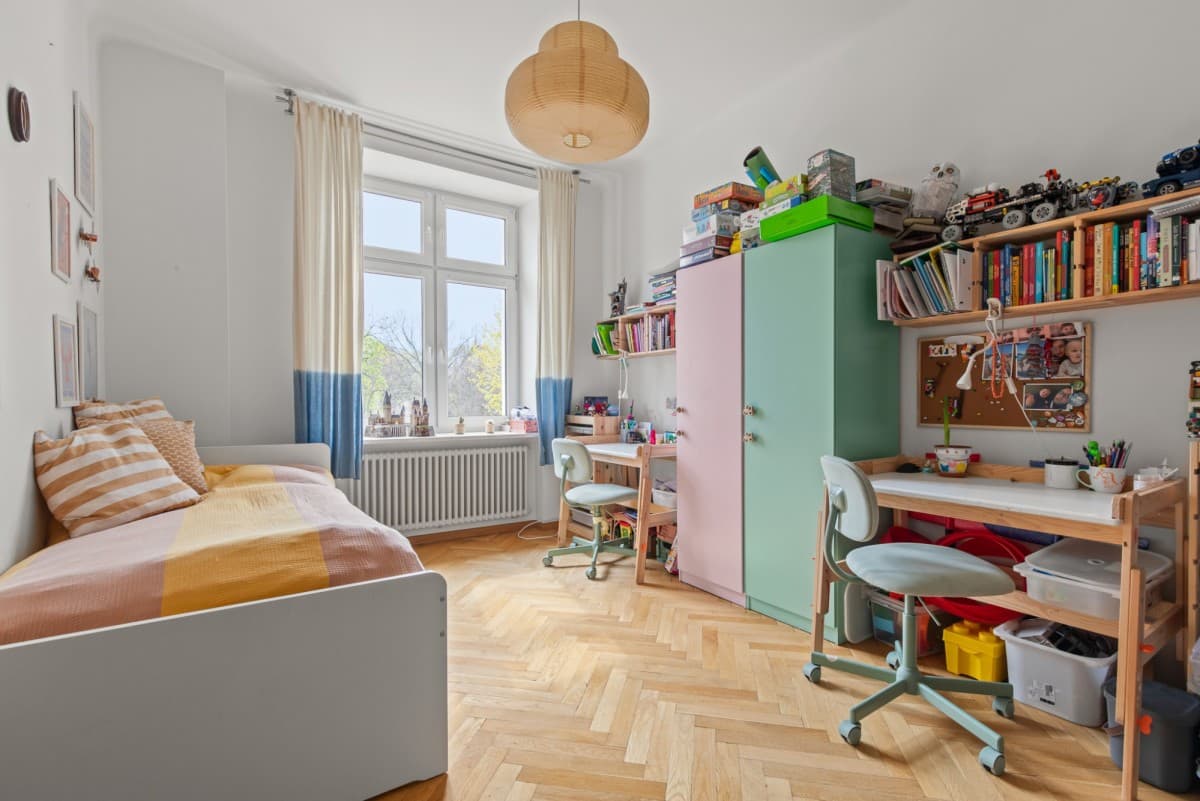 Spacious 107m2 apartment near Żywiciela Park – 6