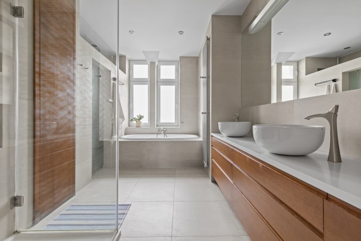 Spacious 107m2 apartment near Żywiciela Park – 9