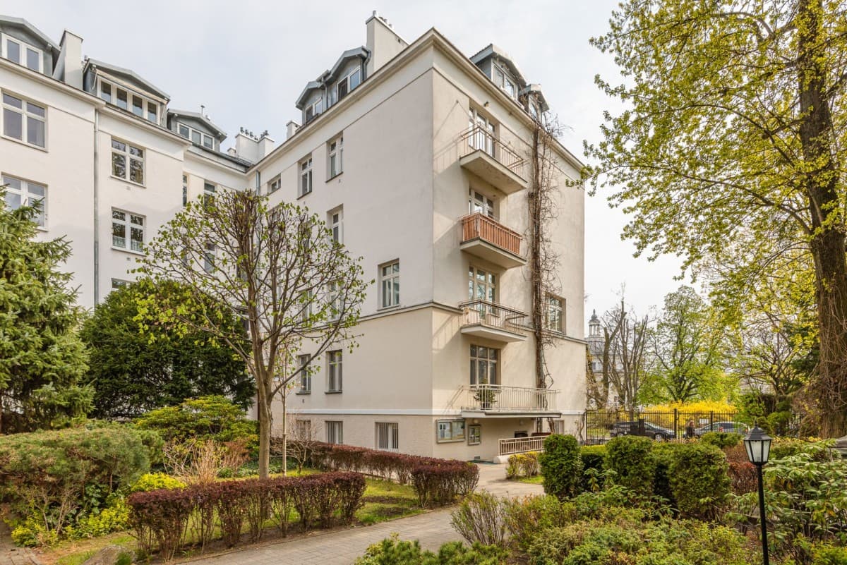 Spacious 107m2 apartment near Żywiciela Park – 11