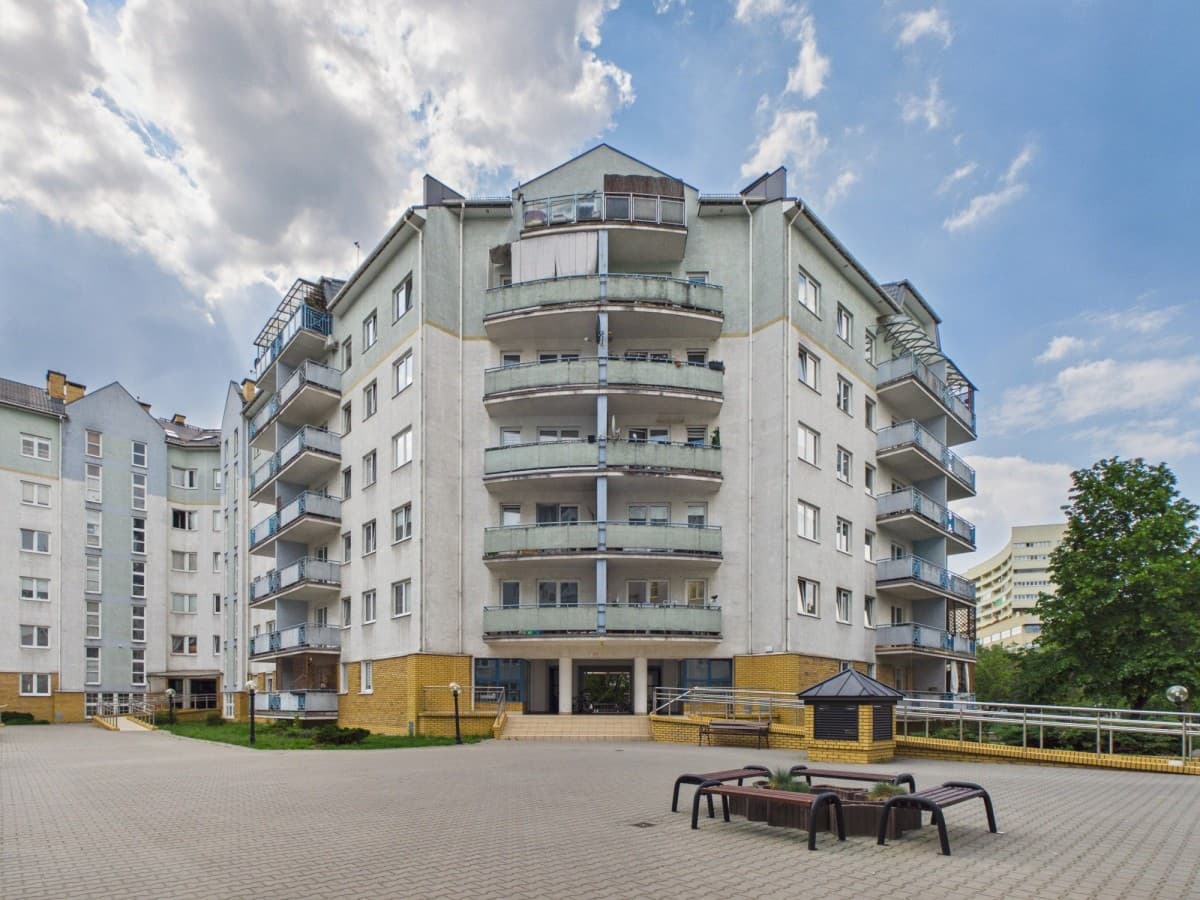 Renovated 2-room apartment with balcony in Gocław – 2