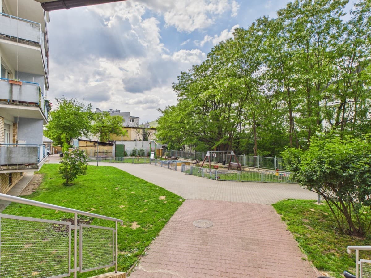 Renovated 2-room apartment with balcony in Gocław – 6