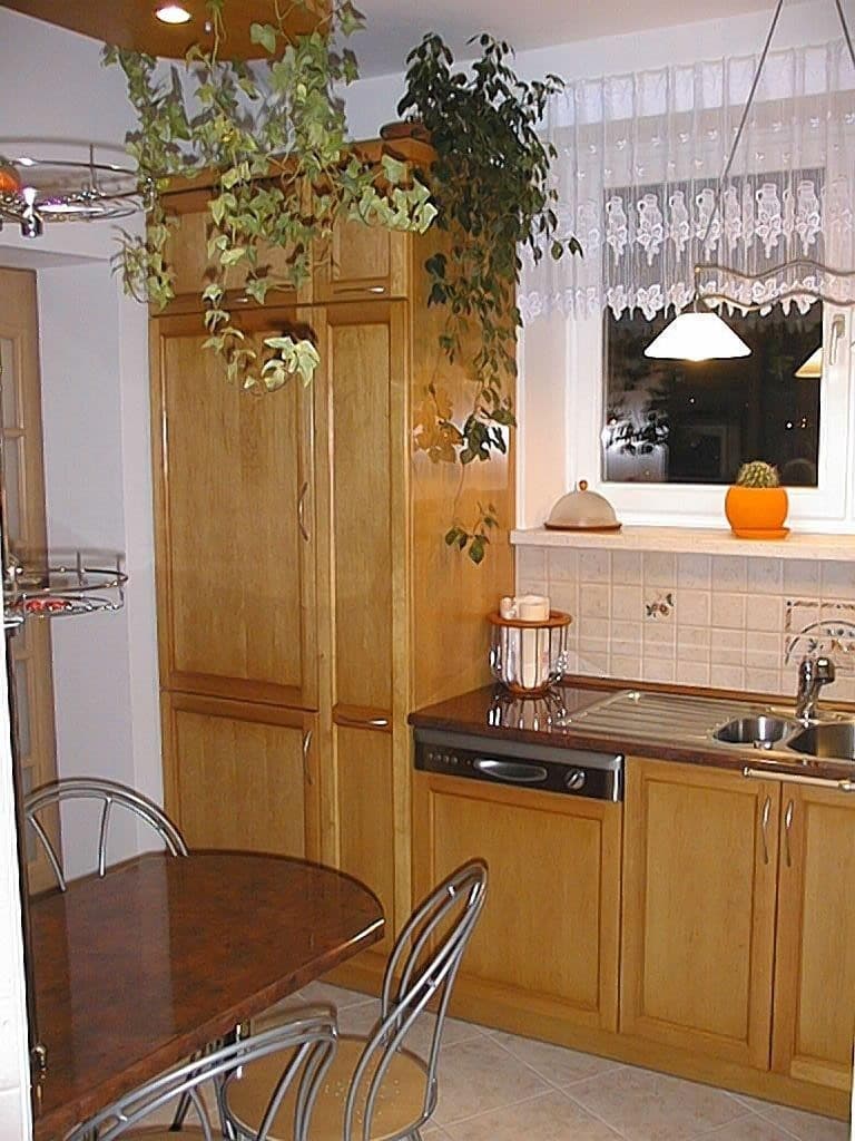 Spacious 4-room apartment with dual living areas – 6