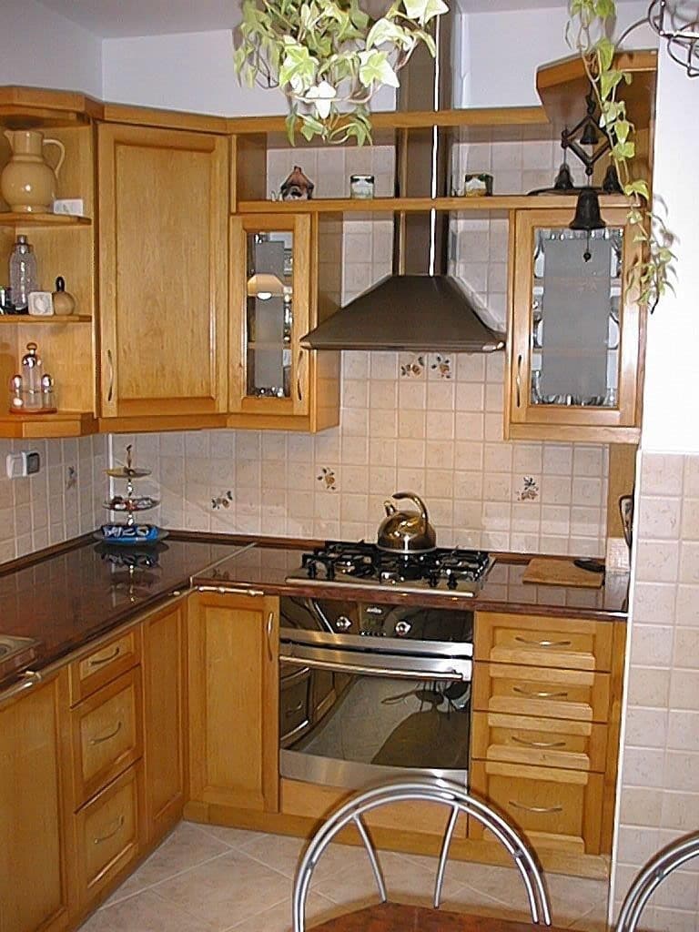 Spacious 4-room apartment with dual living areas – 7