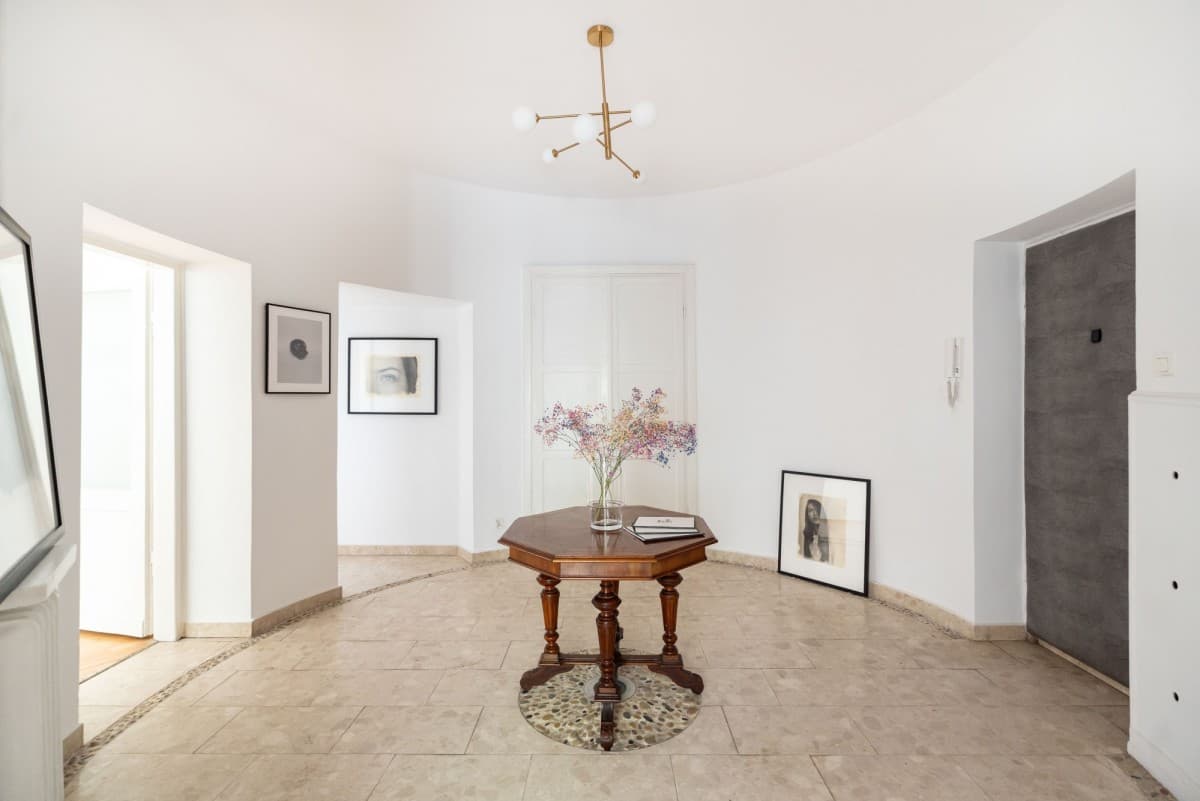 Charming 74 m² apartment in historic pre-war tenement – 2