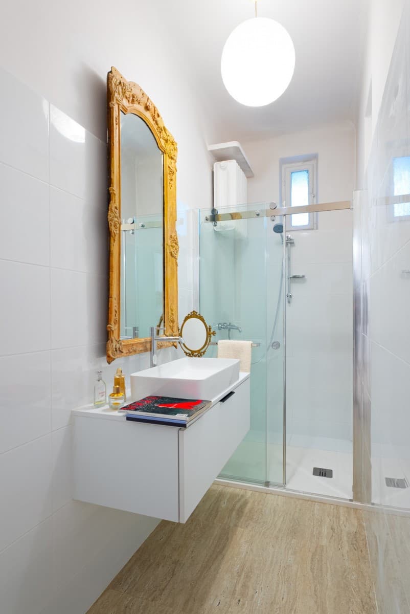 Charming 74 m² apartment in historic pre-war tenement – 9