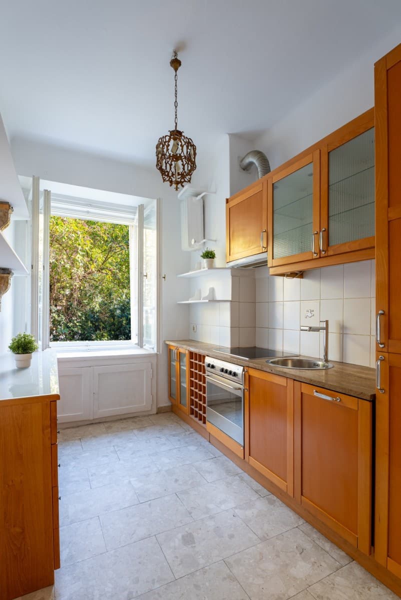 Charming 74 m² apartment in historic pre-war tenement – 15