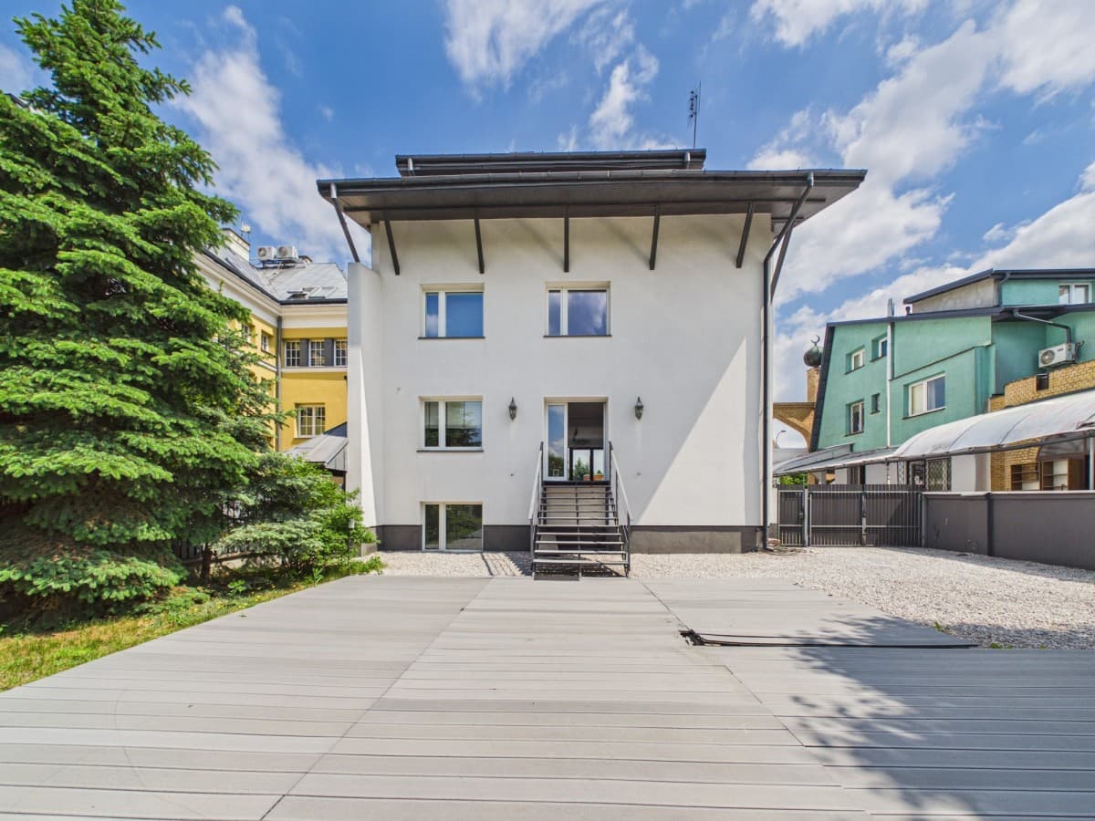 Modern office/showroom space with garden in Wilanów – 3