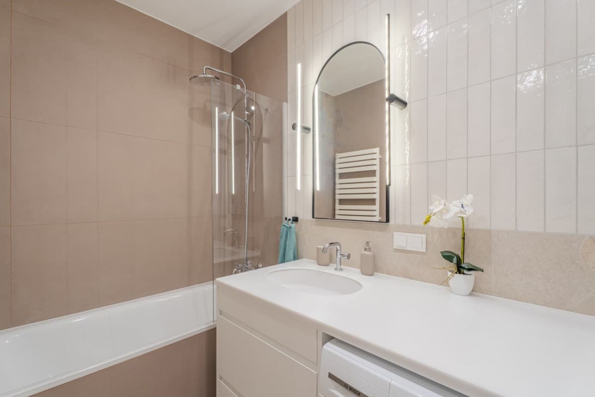 Brand new 2-bedroom apartment with air conditioning – 14