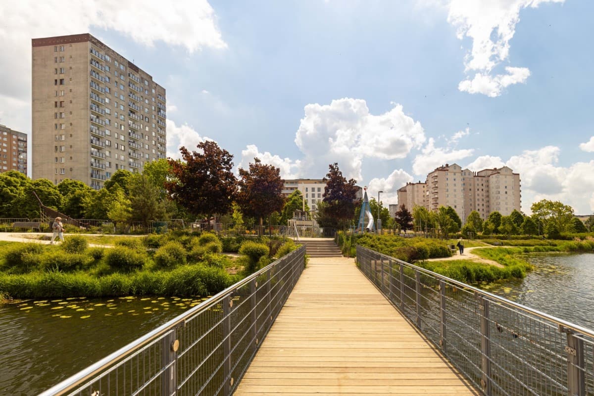 Spacious apartment with 2 balconies near Balaton Park – 23