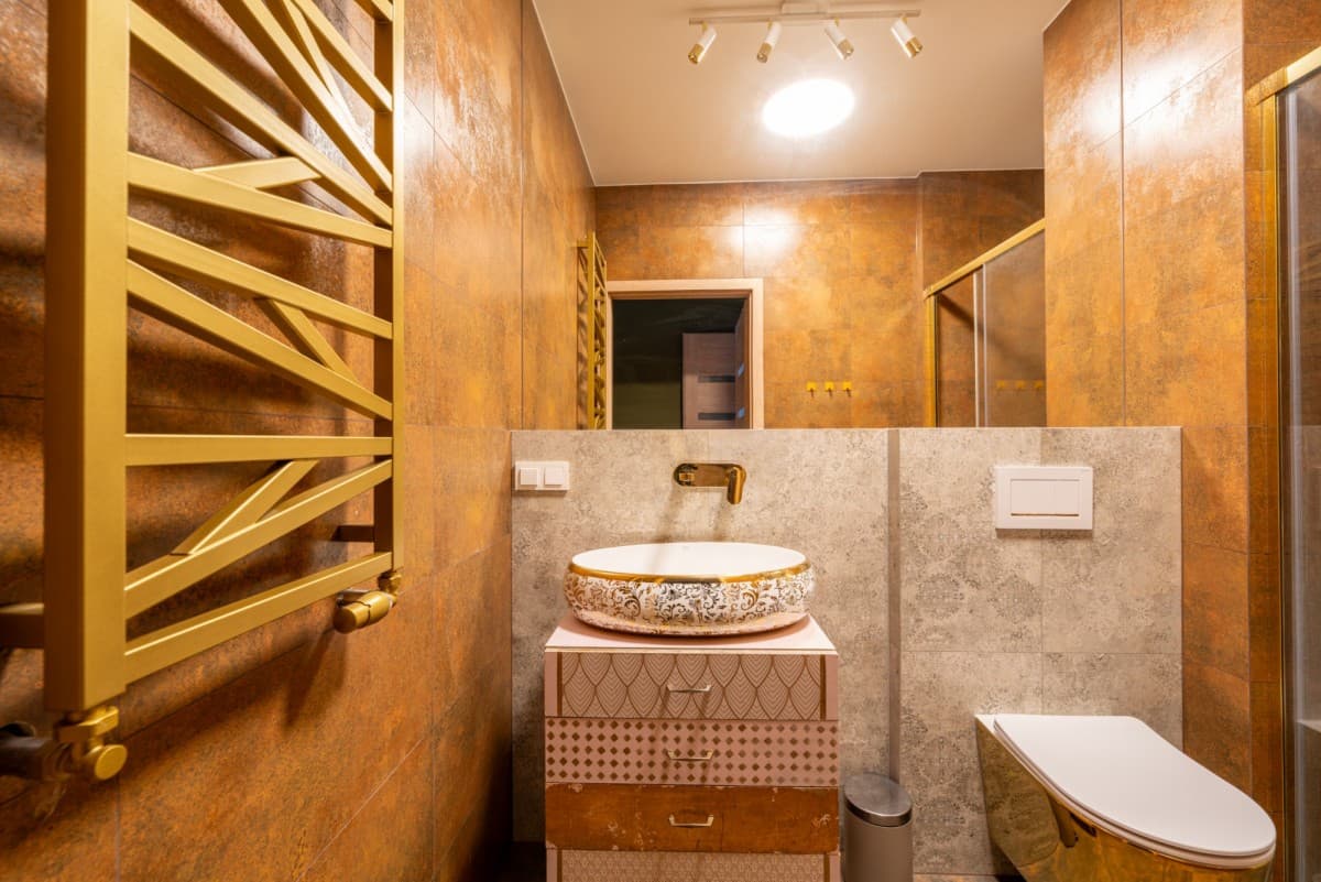 Spacious 4-room apartment with private gardens – 11