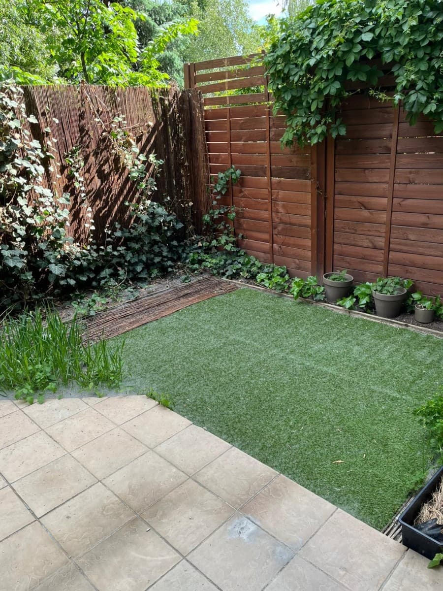 3-room apartment with garden in secure estate – 1