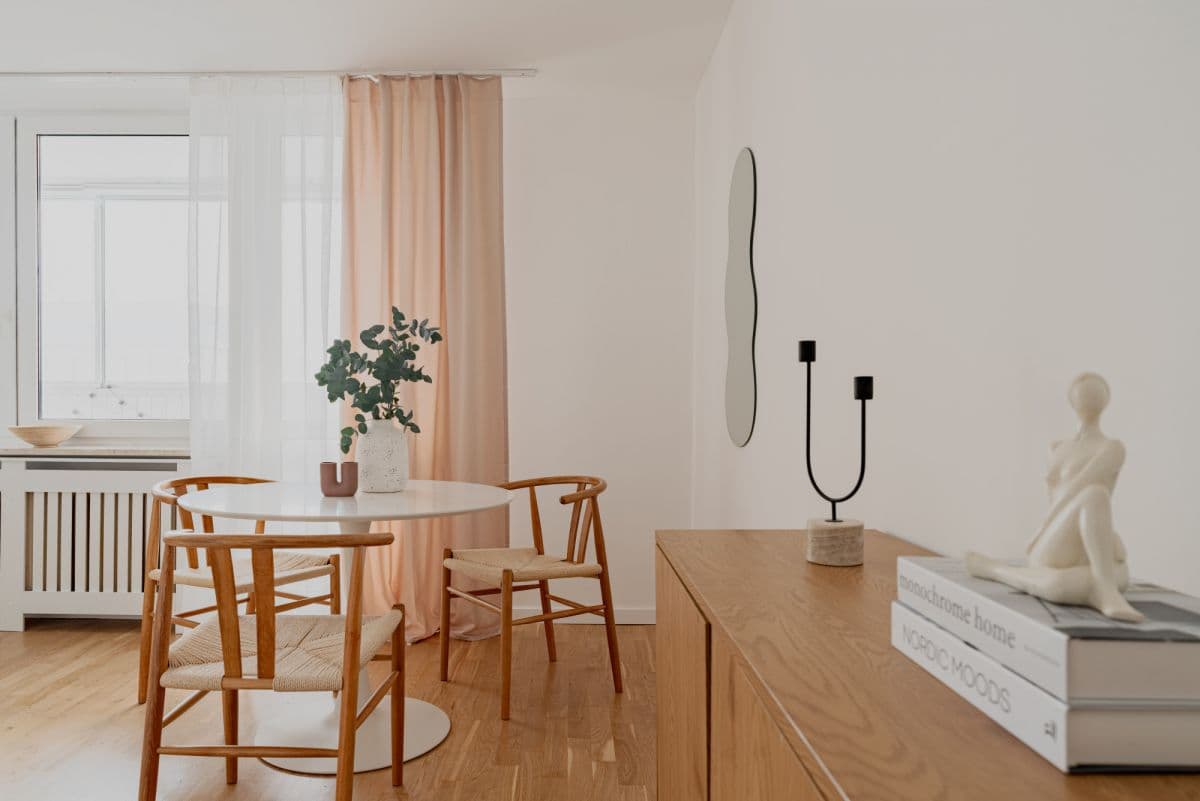 Comfortable 2-room apartment with loggia in Gocławek – 8