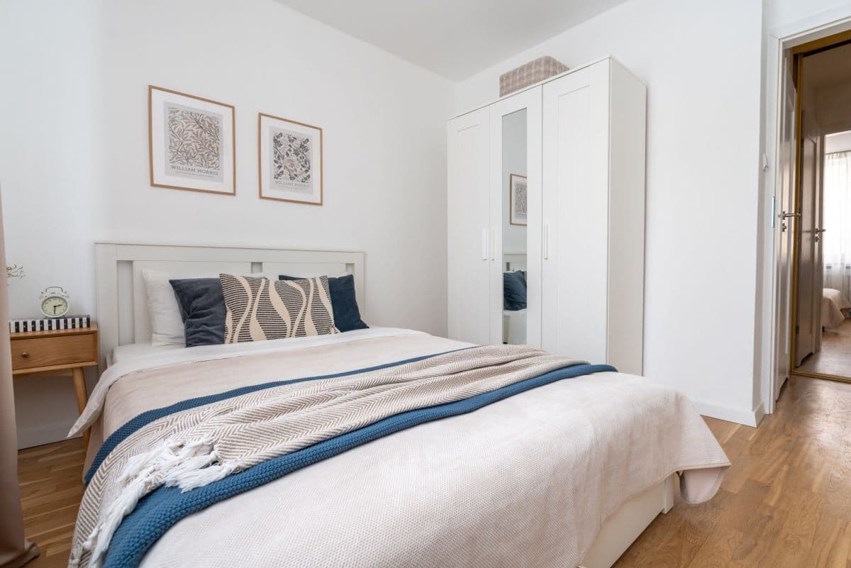 Comfortable 2-room apartment with loggia in Gocławek – 14