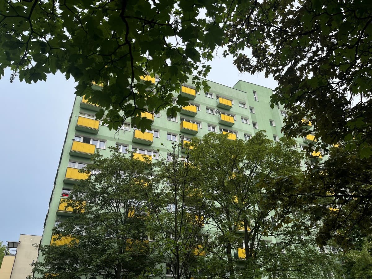 Stylish studio with park views and modern amenities – 17