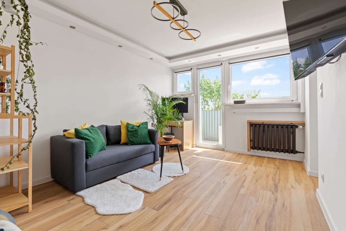 Stylish studio with park views and modern amenities – 1