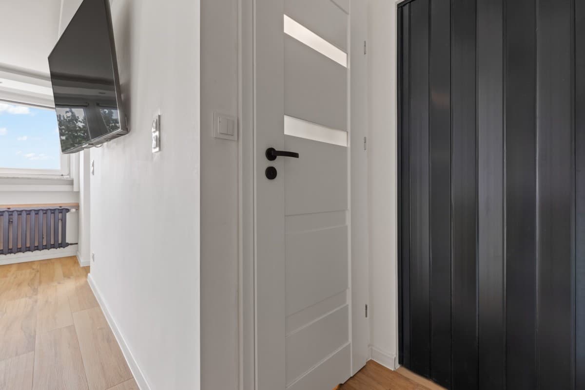 Stylish studio with park views and modern amenities – 15