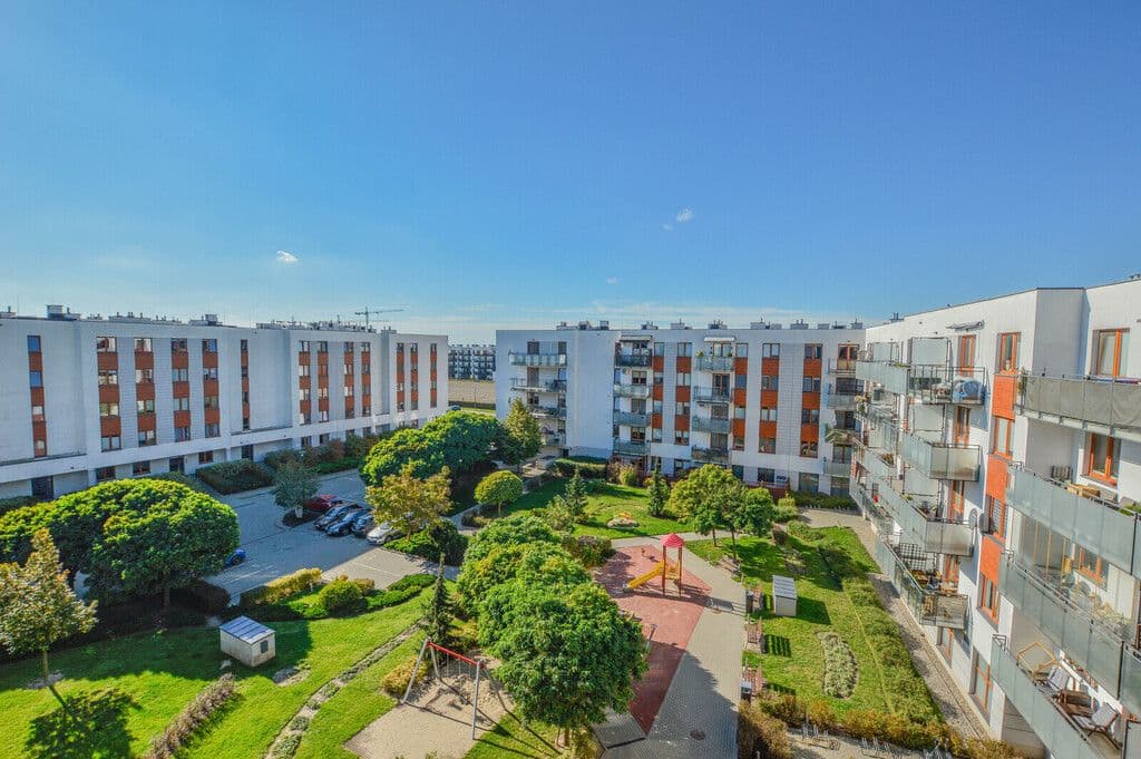 Sunny two-room apartment with large balcony – 1