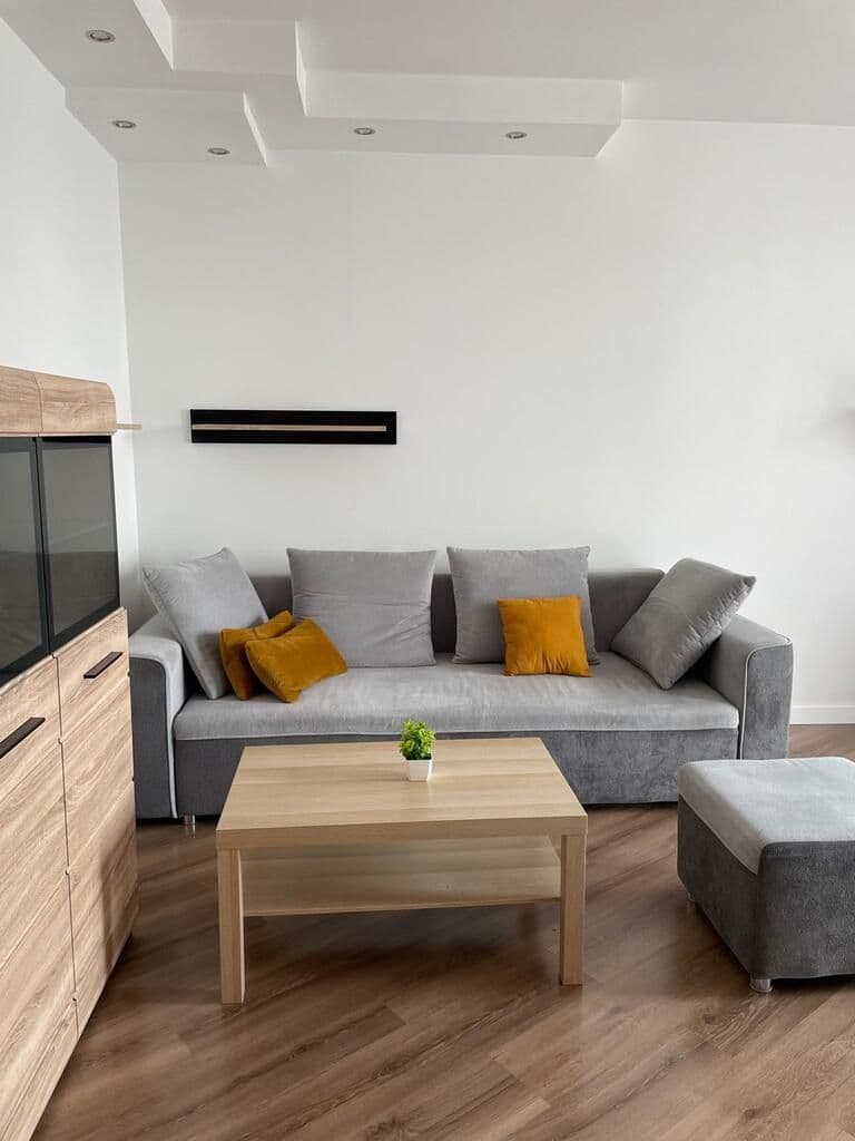Sunny two-room apartment with large balcony – 8