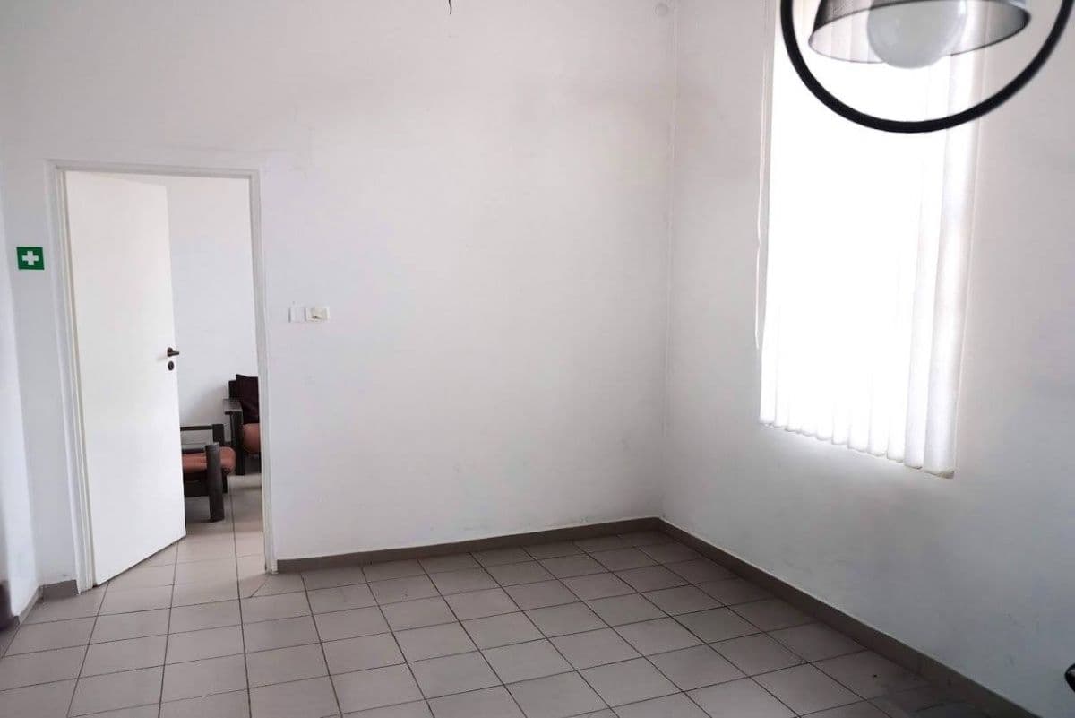 Stylowy loft na 3 poziomach blisko metra – 5