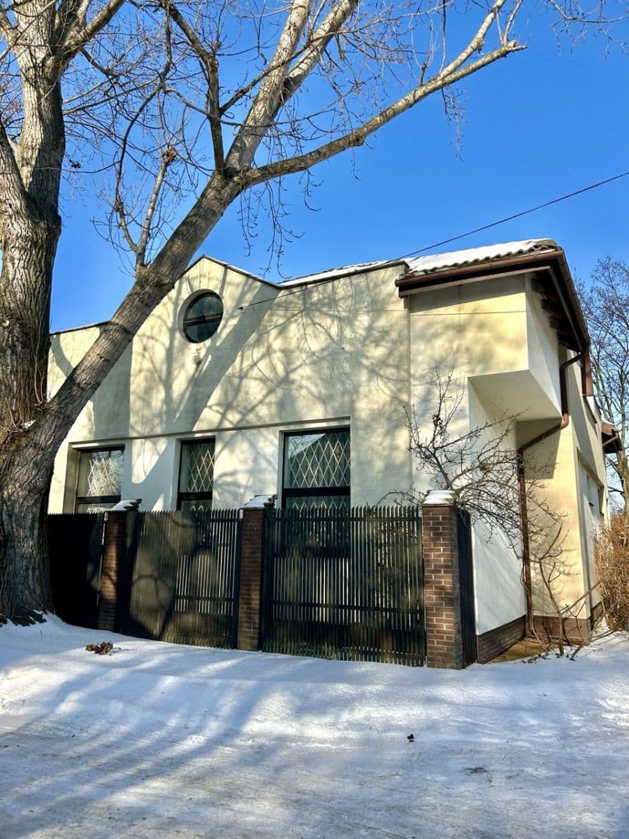 Stylowy loft na 3 poziomach blisko metra – 8