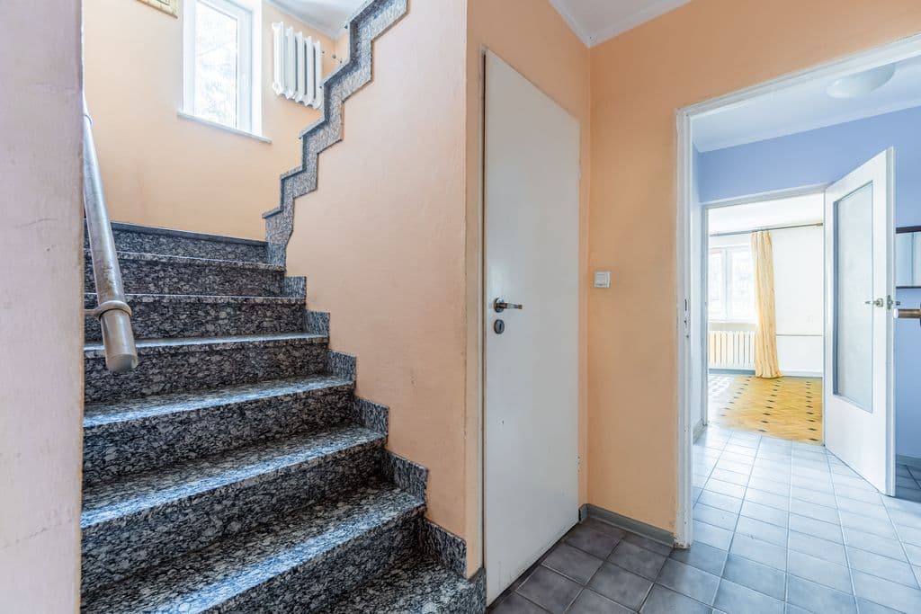 Przestronny dom 280m² w zielonej okolicy – 4