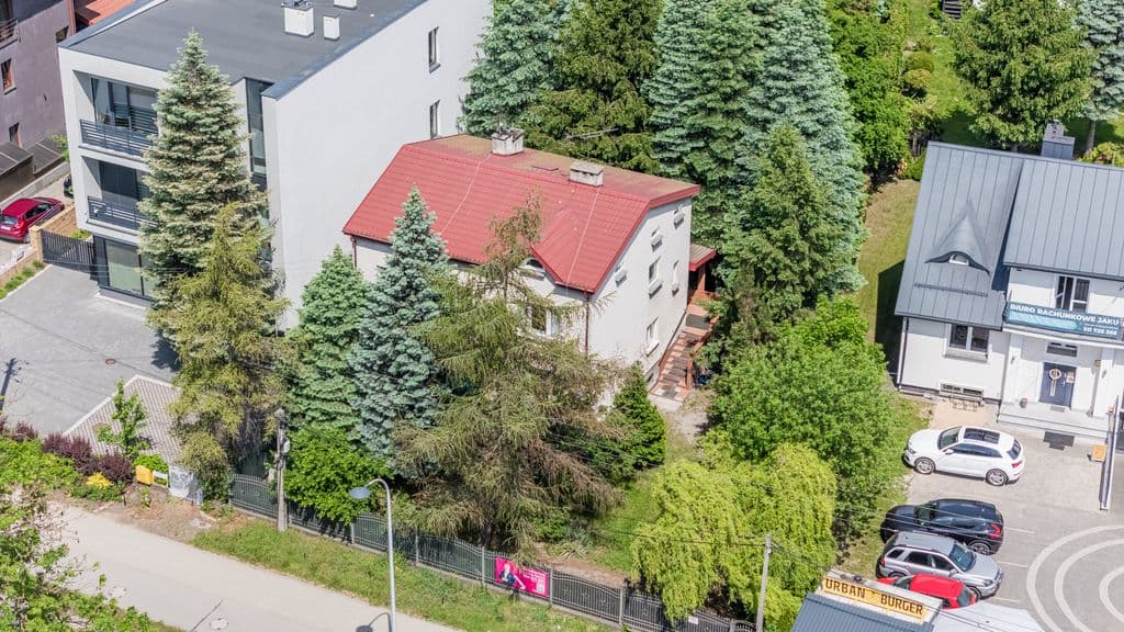 Przestronny dom 280m² w zielonej okolicy – 11