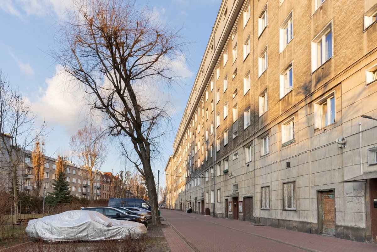 Mieszkanie 3-pokojowe do remontu w świetnej lokalizacji – 12