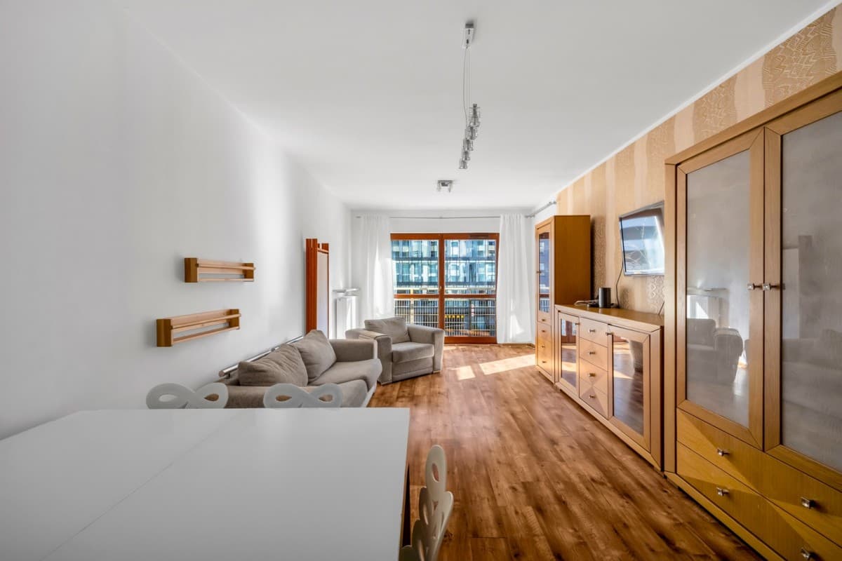 Modern 2-room apartment with garage in Wola – 2