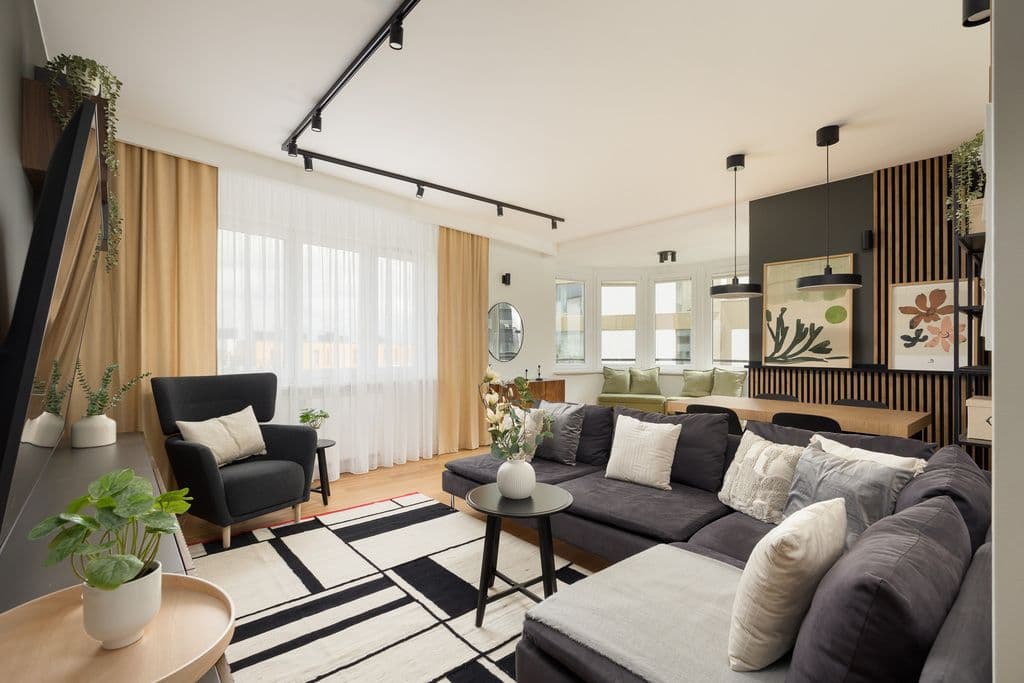 Modern 4-room apartment with green views in Mokotów – 1