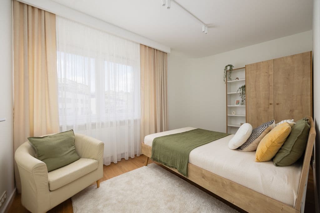 Modern 4-room apartment with green views in Mokotów – 10