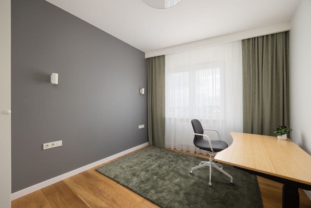 Modern 4-room apartment with green views in Mokotów – 12