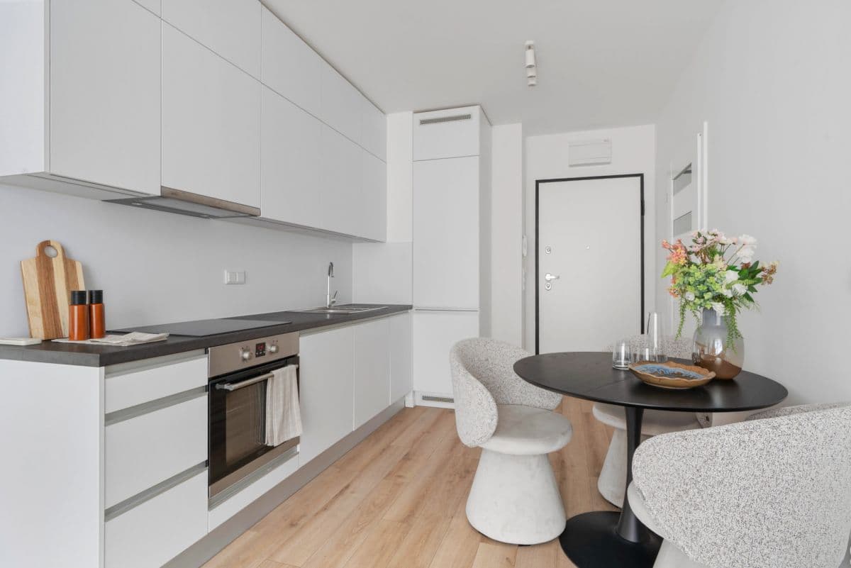 Compact studio in vibrant Browary Warszawskie – 2