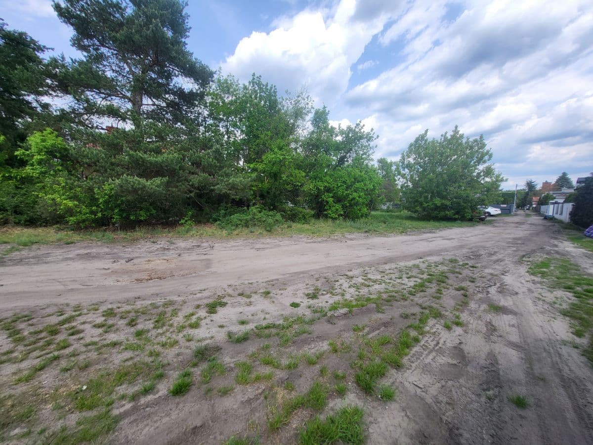 Residential building plot in Wawer, 1482m2 – 2