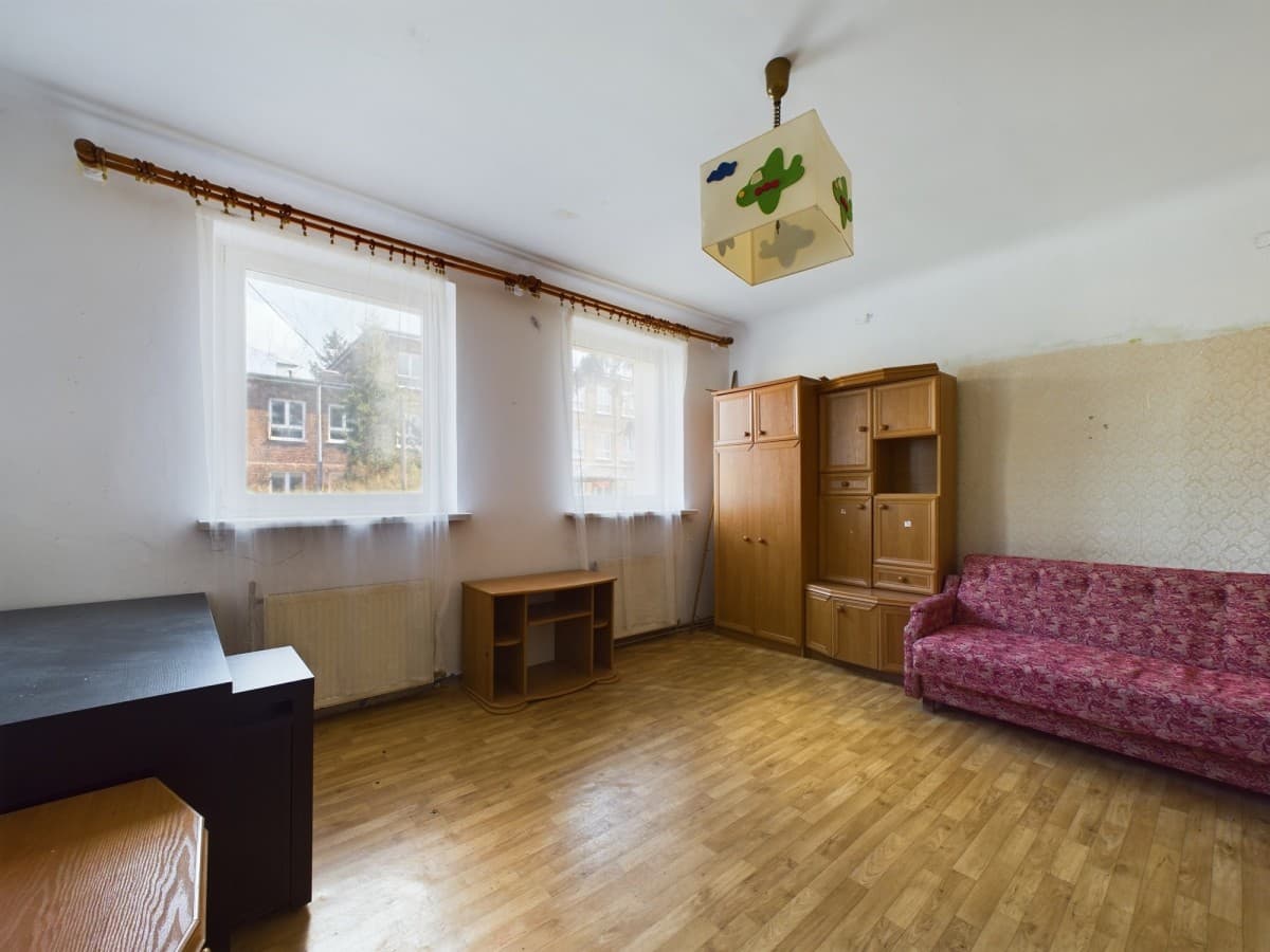 Versatile property with two residential buildings in Rembertów – 5
