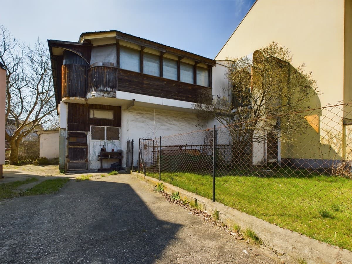 Versatile property with two residential buildings in Rembertów – 18