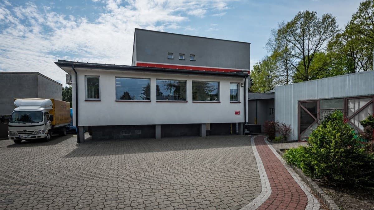 Investment property with office and warehouse space – 2