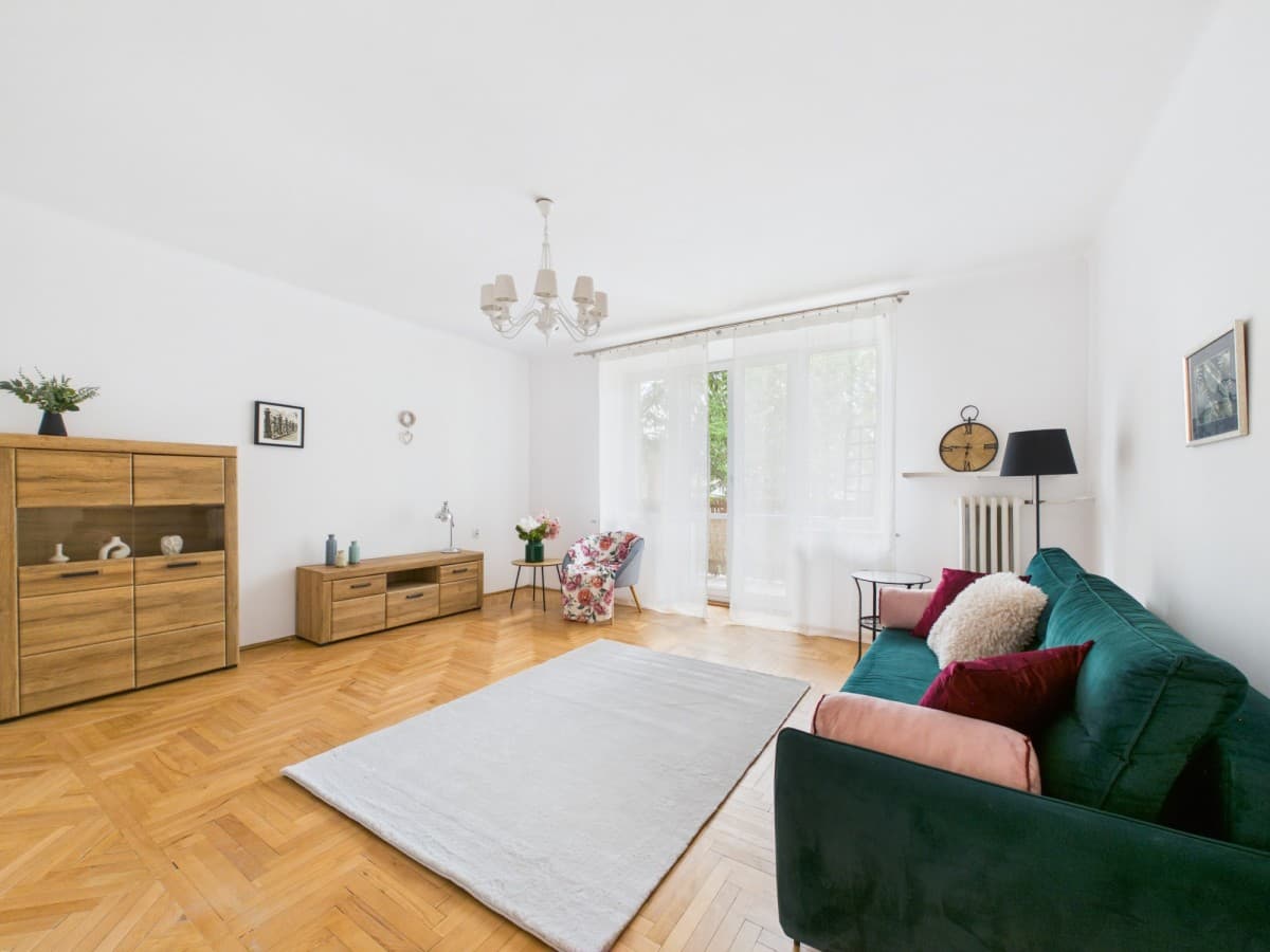 Charming 2-room apartment in Stary Żoliborz – 1