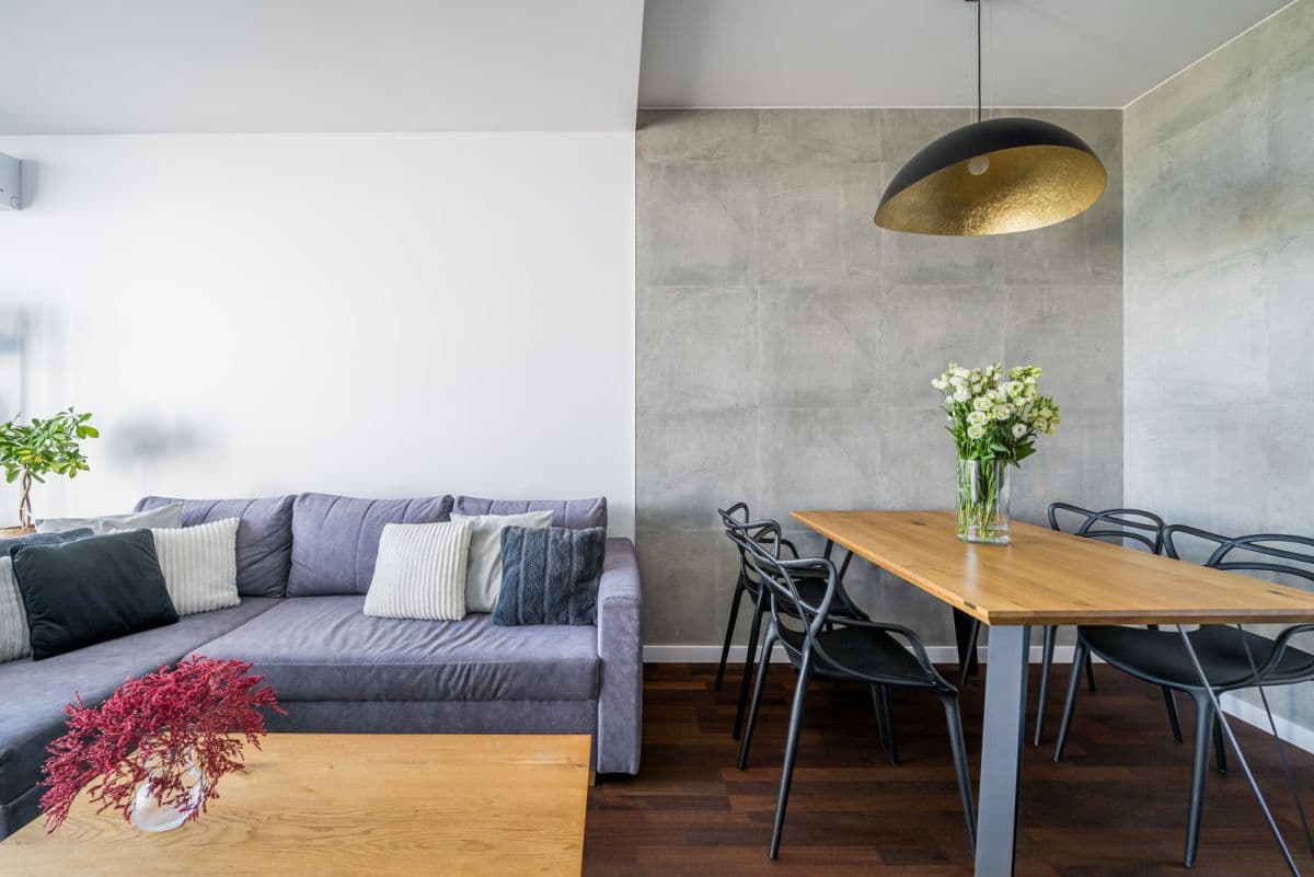 Bright 70 m² apartment with balcony in Ursus – 3