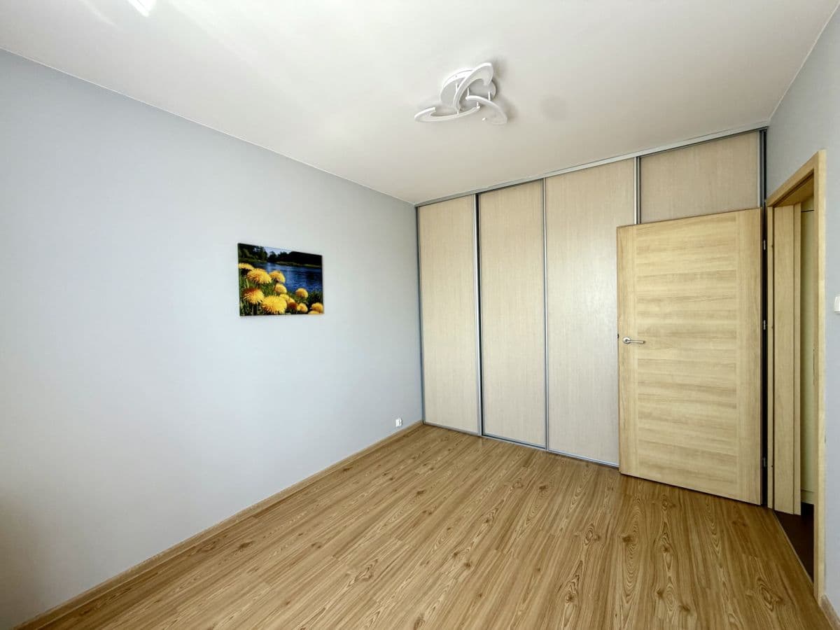 Przestronne mieszkanie 4-pokojowe z balkonem – 7