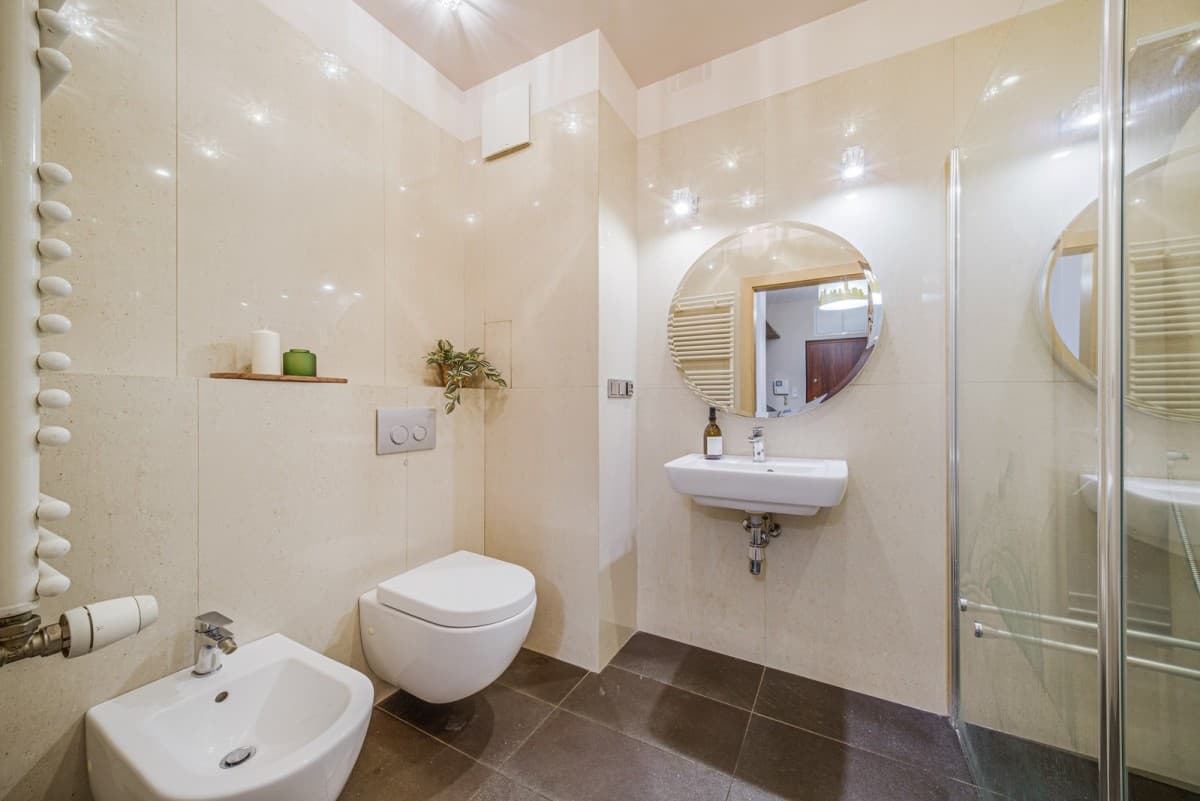 Spacious 2-bedroom flat near Wilanów Palace – 9