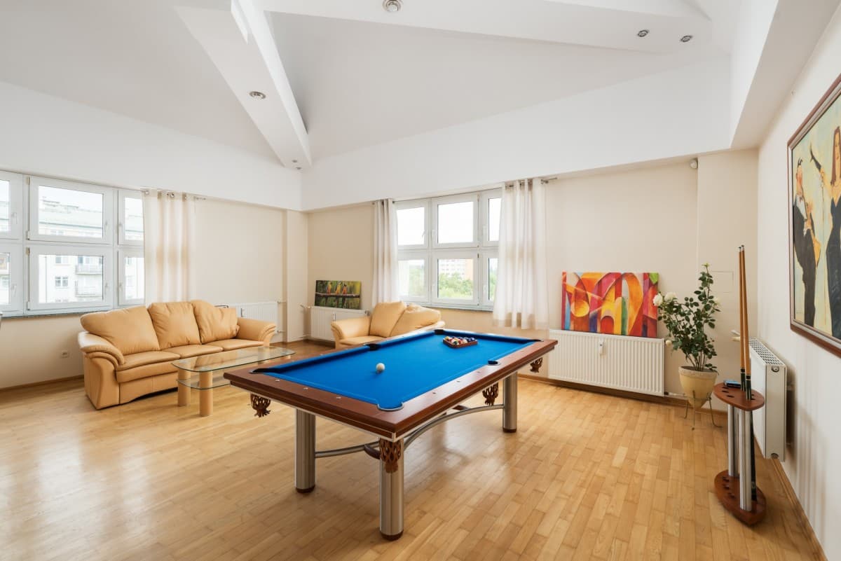 Unique multi-level apartment in green city center – 17