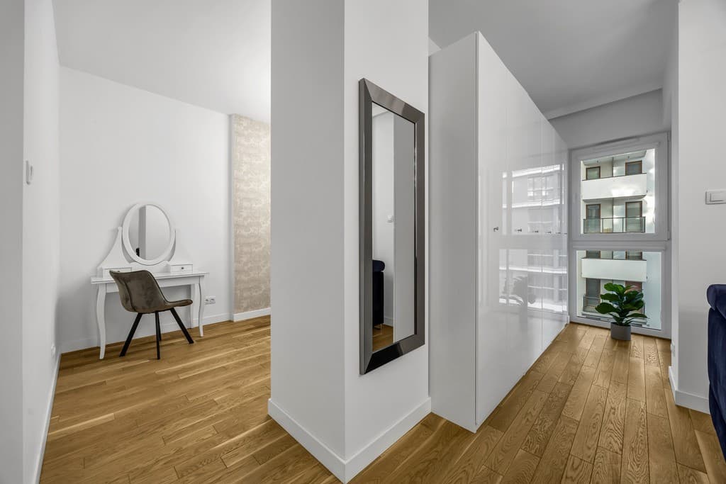 Prime investment apartment near Rondo Daszyńskiego – 5