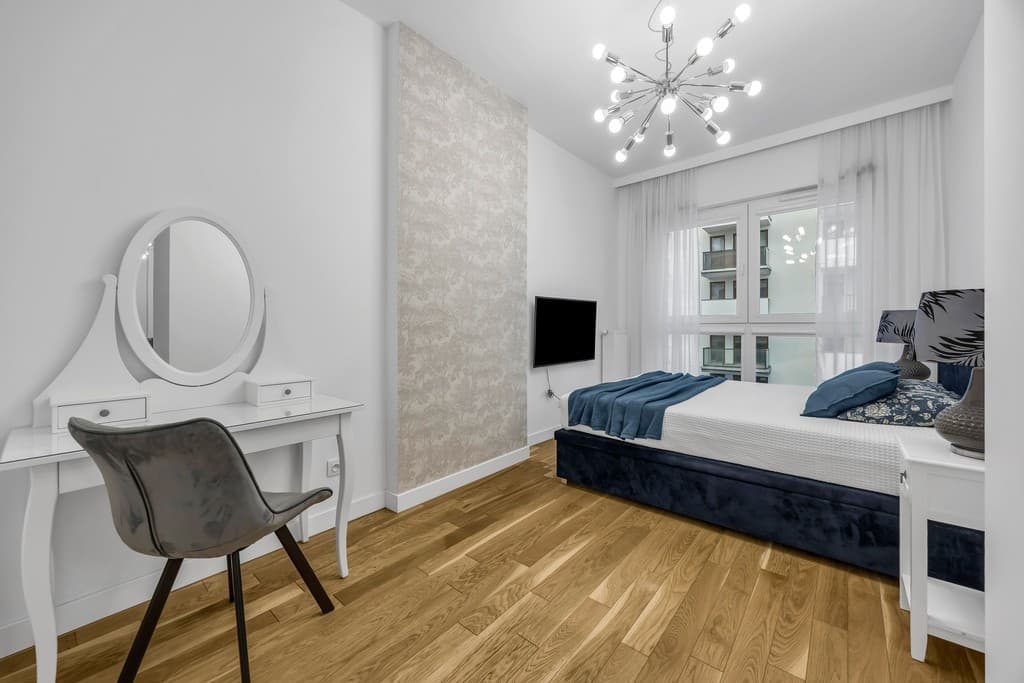 Prime investment apartment near Rondo Daszyńskiego – 11