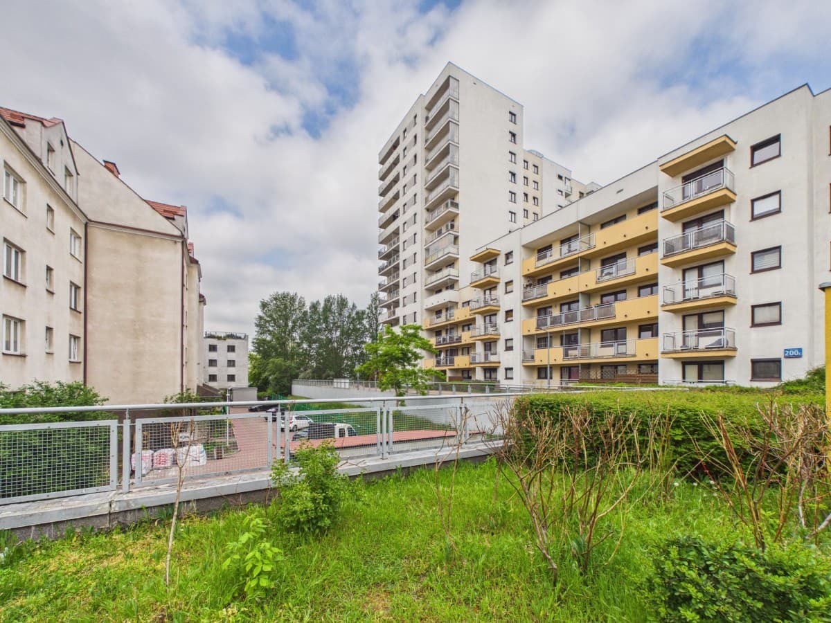 Spacious 3-room apartment near Bemowo Metro – 2
