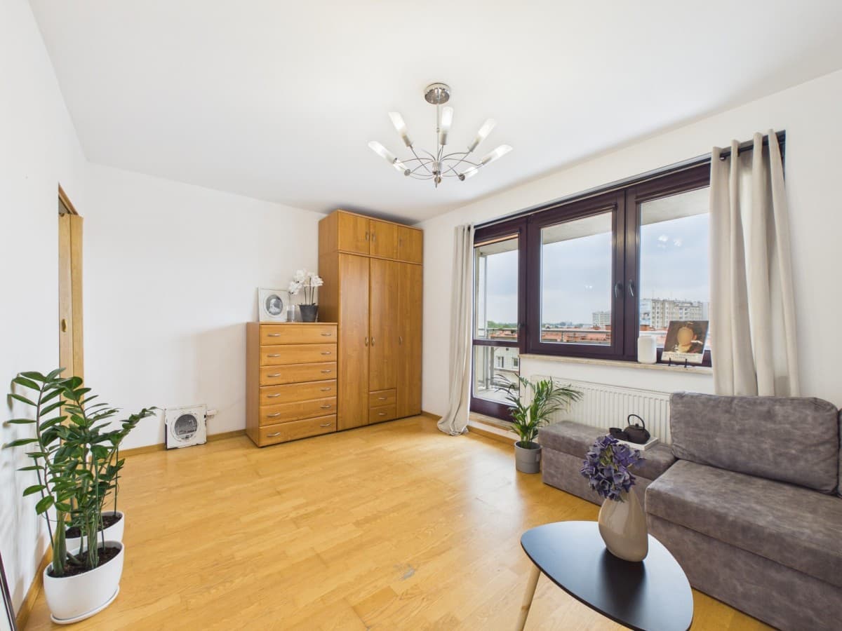 Spacious 3-room apartment near Bemowo Metro – 4