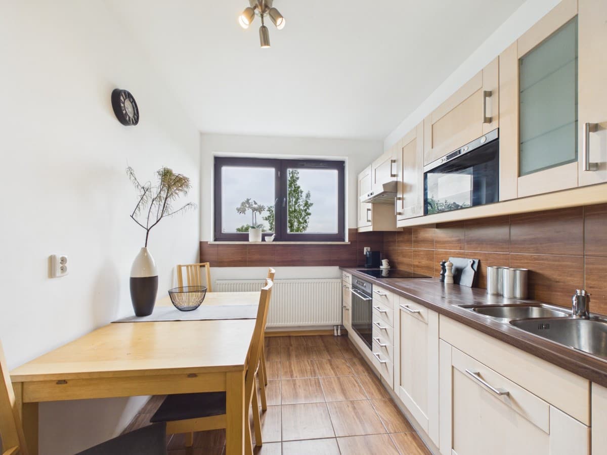Spacious 3-room apartment near Bemowo Metro – 5