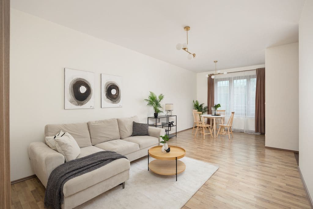 Modern 3-room apartment in prestigious Muranów – 1